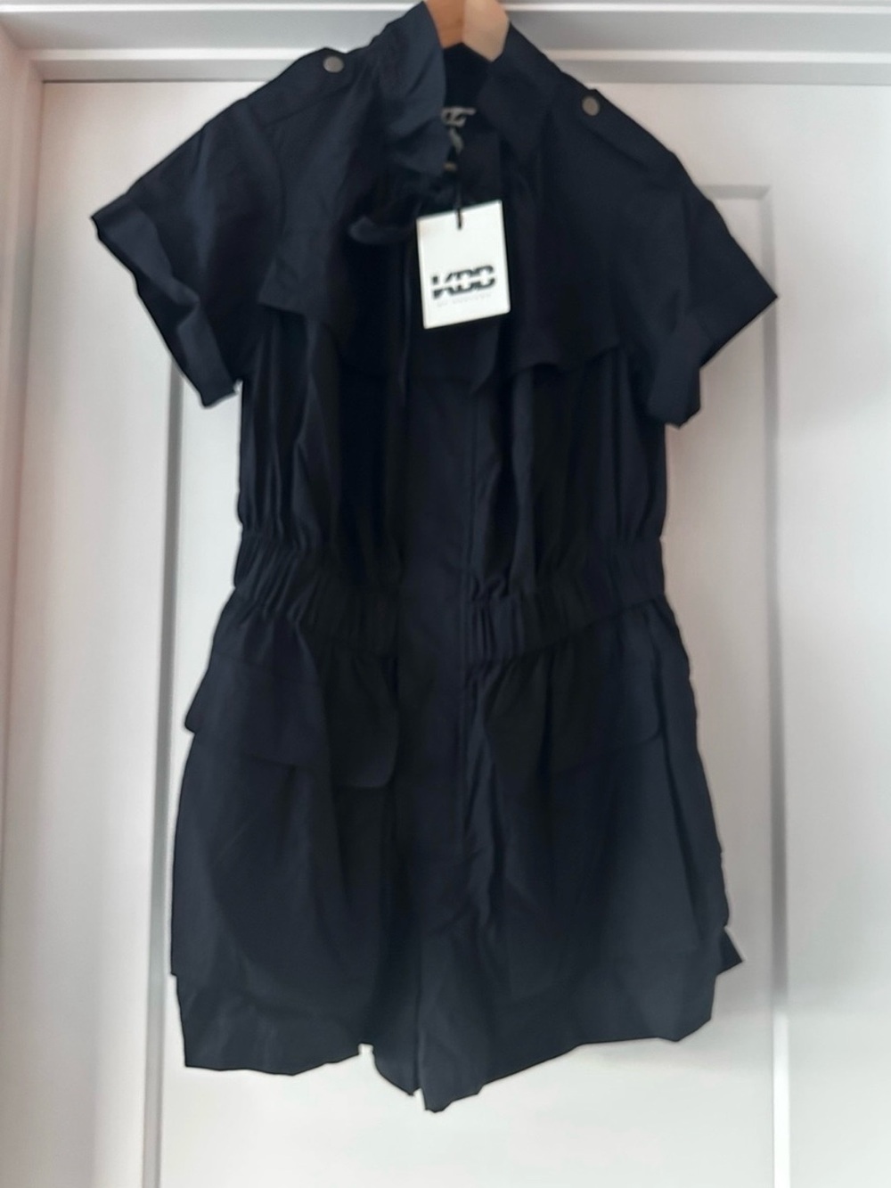 🎯💙 NWT! Navy Blue KBB by KAHLANA Short Sleeve ‘The Utility Romper' - Size
XL - Picture 5 of 10